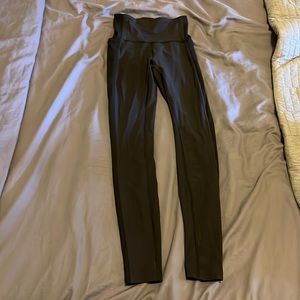 lululemon Wunder Under Leggings *Rib 28 inch